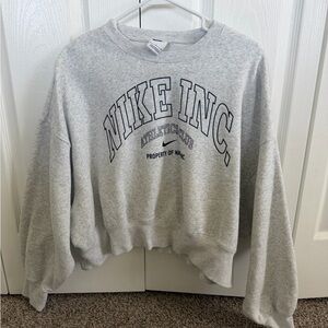 Nike Women's Light Gray Crew Neck Sweater